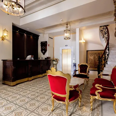 Ortakoey Hotel 3*