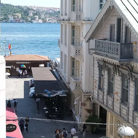 Hotel Ortakoey 3*