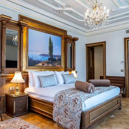 Ortakoey Hotel 3*