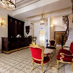 Ortakoey Hotel 3*